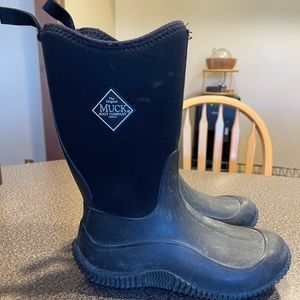 Size 4 Kids Black Muck Boots
